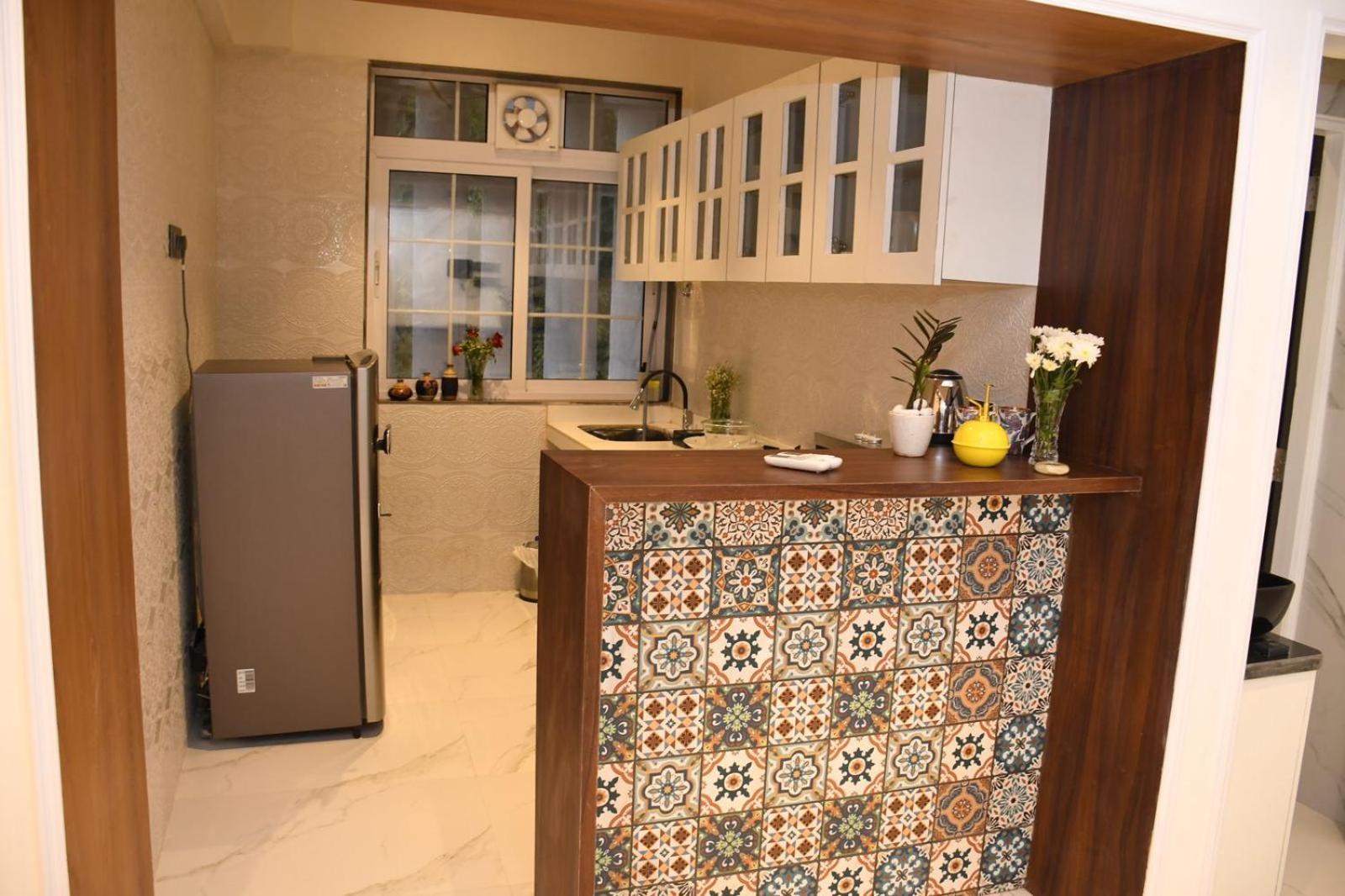 Swank At 11 1bhk With Balcony, Khar West Apartament *